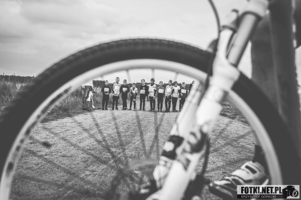 2024.10.06 - CHARYTATYWNE II AKTYWNE POŻEGNANIE LATA Z FUNDACJĄ POMOC MA MOC